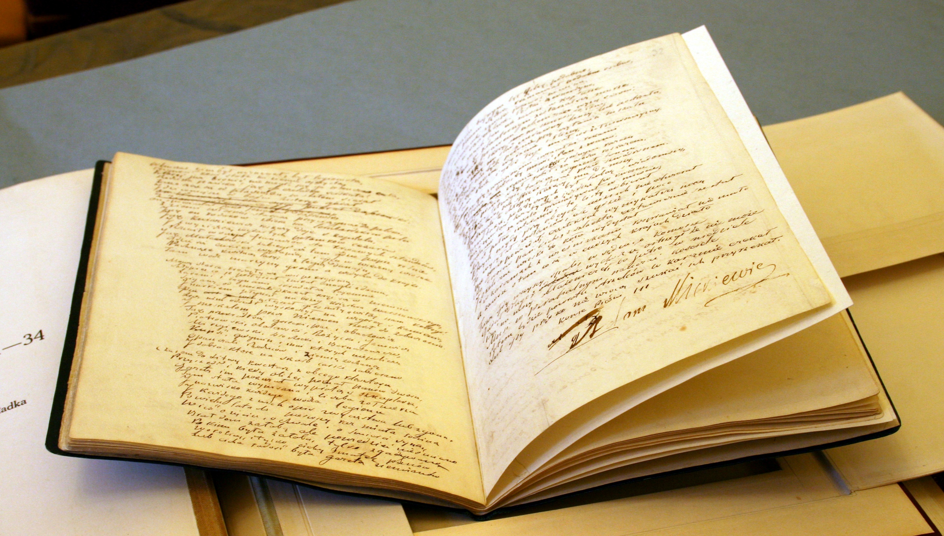 The manuscript of Pan Tadeusz held at Ossolineum in Wrocław. Credits: Pleple2000, CC BY-SA 4.0, via Wikimedia Commons
